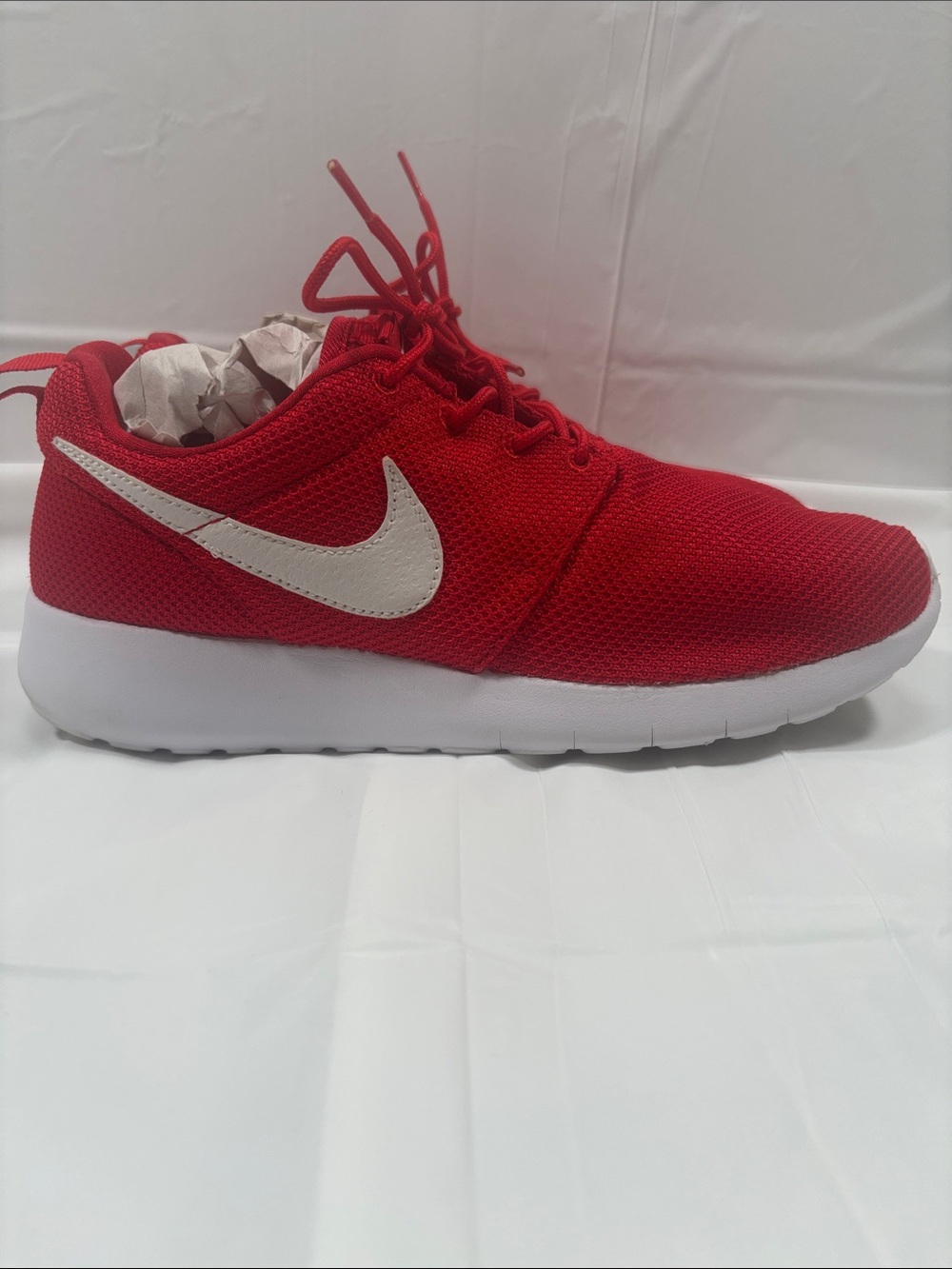 Nike Roshe Running Shoes Red White Mesh Athleisure Sneakers 8.5 7Y